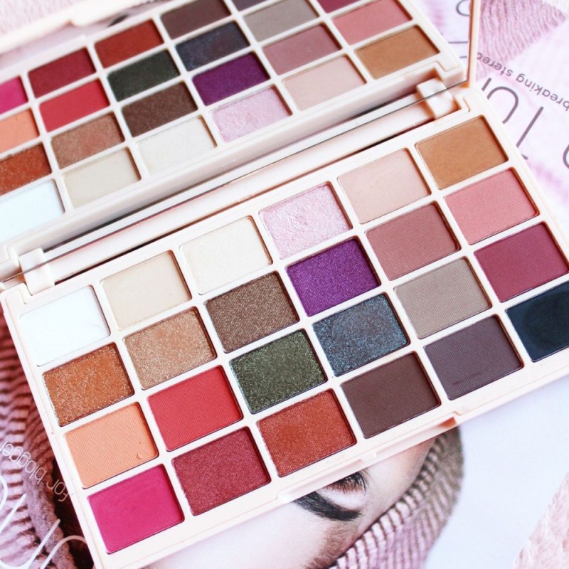 Revolution Soph X Eyeshadow Palette (24 αποχρώσεις)
