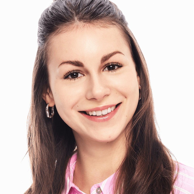 Essence Camouflage + Matt Liquid Concealer 5ml #20 Light Ivory