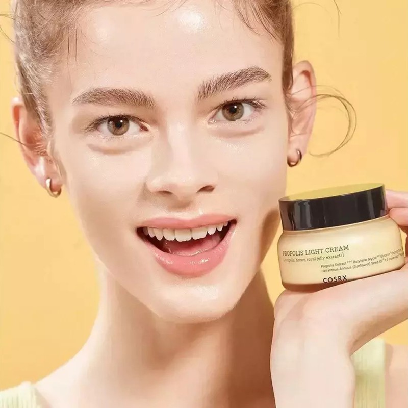 COSRX Full Fit Propolis Light Cream 65ml - Ενυδατική Κρέμα Προσώπου για Λάμψη & Ανάπλαση