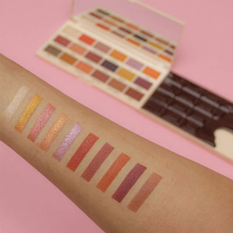 Revolution Chocolate Caramel Nudes Eyeshadow Palette