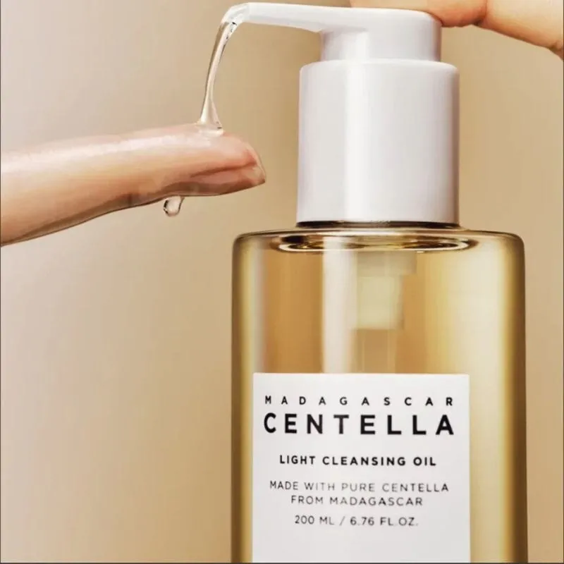 Skin1004 Madagascar Centella Light Cleansing Oil 200ml - Λάδι Ντεμακιγιάζ & Καθαρισμού